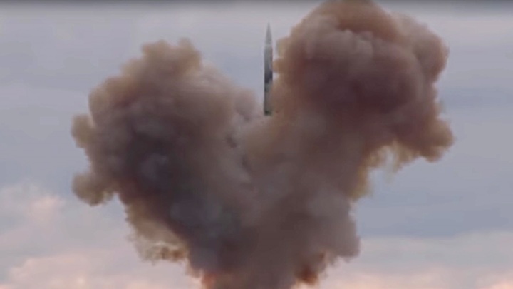 Может уничтожить США за 30 минут: Эксперт назвал лучшее оружие России