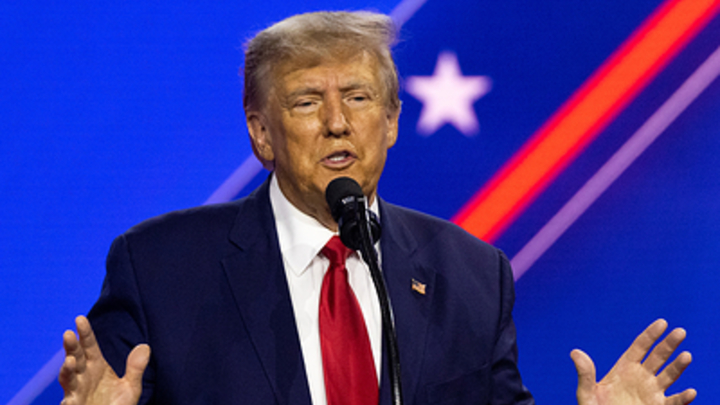 Экс-президент США Трамп: лимиты на помощь Украине будут зависеть от встречи с Путиным