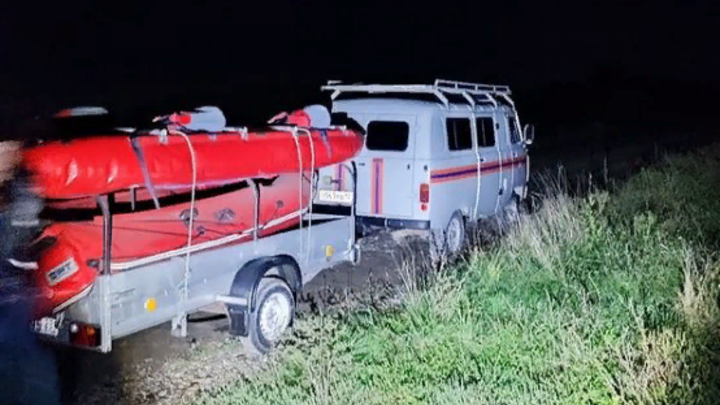 На Кубани спасатели всю ночь искали женщину, потерявшуюся в карьере