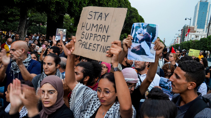 The Horror IS REAL: В Тунисе размещают билборды в поддержку Палестины