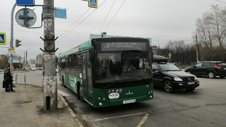 В Кургане 24 автобуса изменят схемы движения на несколько часов