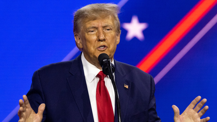 Клубничка Трампа: на экс-президента США впервые официально завели уголовное дело