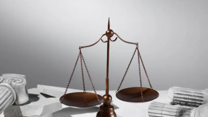 Через 25 лет после нападения: в Петербурге нашли подозреваемого в старом деле