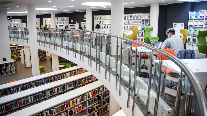 Испуганные патриоты - новая версия. Россия за свой счёт растит предателей