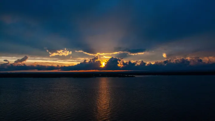Ливни, грозы, град. В Краснодарском крае снова объявили штормовое предупреждение