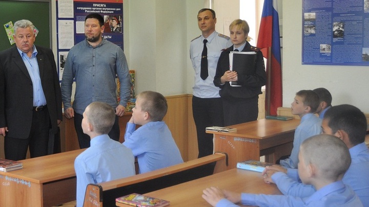 В Ростовской области подростков осудили за угон автомобиля