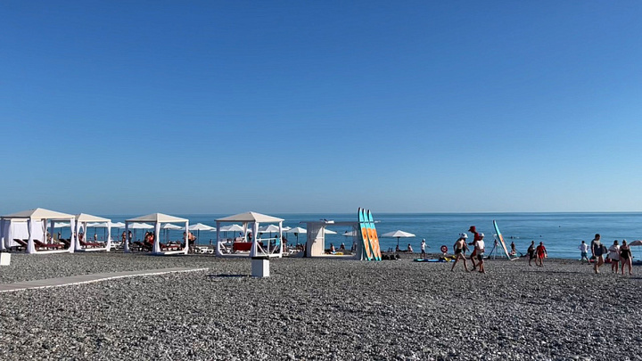 В Сочи открыли набережную с самым большим городским пляжем