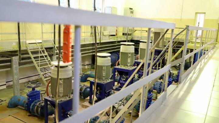 Отключенную из-за подготовки сетей к зимнему сезону воду начнут подавать жителям Сочи до конца дня