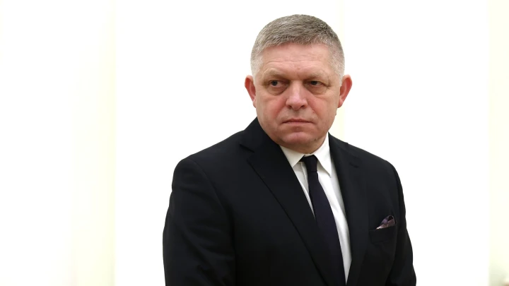 В Словакии стартовало голосование по лишению Фицо пожизненных выплат