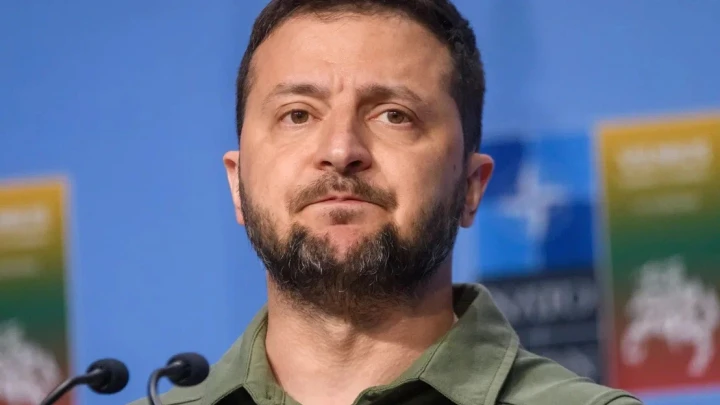 Нас держат за лохов! Прошу, спасите ребят!: Зеленский криком умолял о выводе ВСУ из котла. Таблетка памяти для Украины