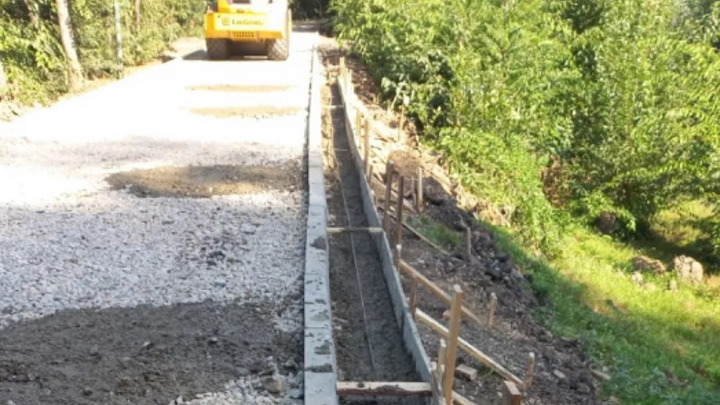 В Краснодаре на обновлённой Тропе здоровья установят 15 лавочек