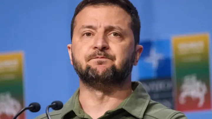 Жизнь Зеленского зависит от того, сменится ли власть в Венгрии: почему это правда