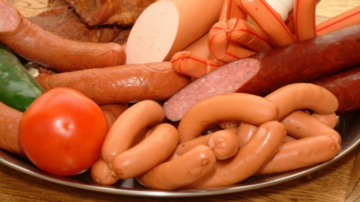 Врач-диетолог Силина перечислила убивающие молодость продукты