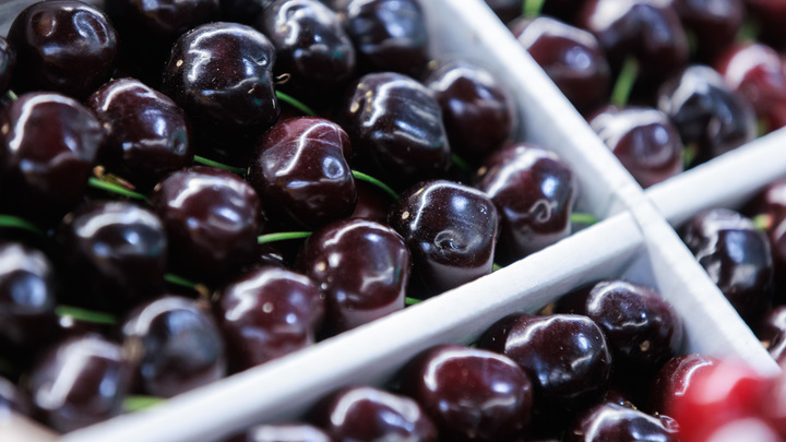 Любимая в России ягода оказалась с сюрпризом: Остановит старение и справится с высоким давлением