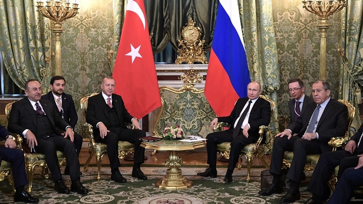Турция начнёт оплачивать часть поставок газа из России в рублях