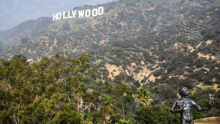 Алекс Джонс: Голливуд ненавидит Россию, потому что русские - христиане