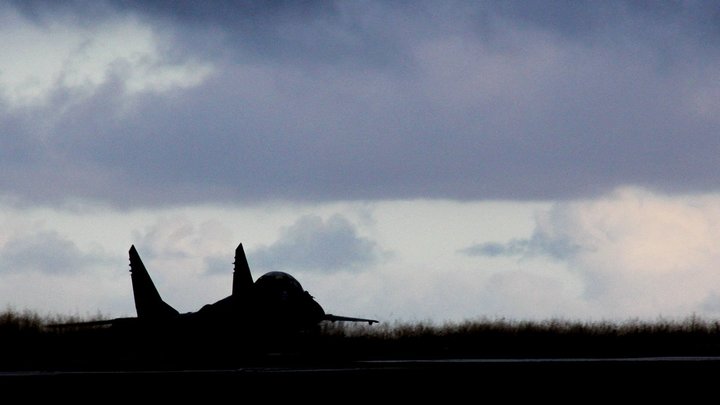 Истребители Словакии в небе над Харьковом. Украинцы плюются, но просят ещё