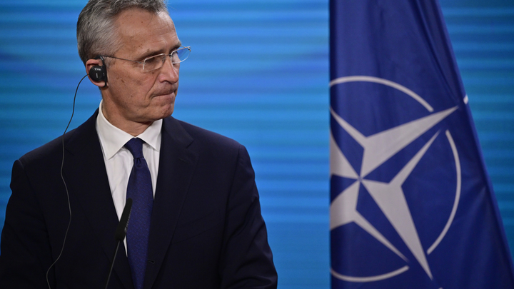 НАТО пошла в отказ. Зеленскому досталась лишь жалость