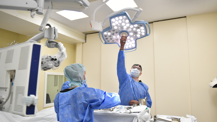 В Новороссийске врачи достали из желудка 12-летней школьницы открытую булавку