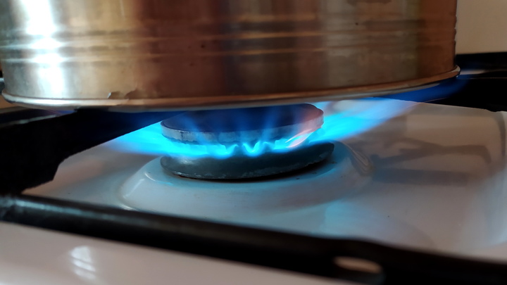 Итальянцам подсказали, как сэкономить на газе и свете. Мойтесь пять минут