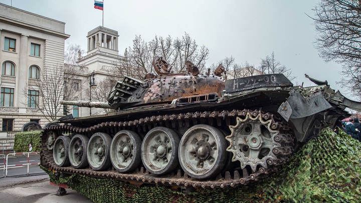 Провокация со ржавым танком в Берлине обернулась провалом - посольство России