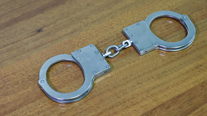 Запорожские полицейские задержали вора-рецидивиста