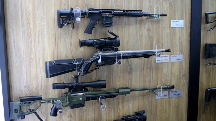 Примитивно, но эффективно: Клинцевич оценил русский след в расстреле пражских студентов