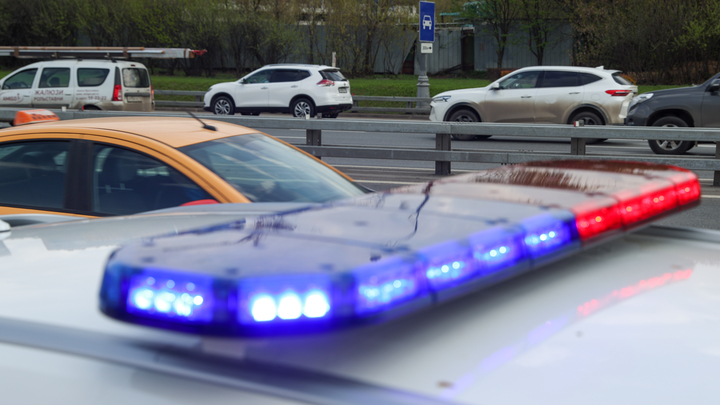 Автомобиль «BMW» загорелся после ДТП в Подмосковье