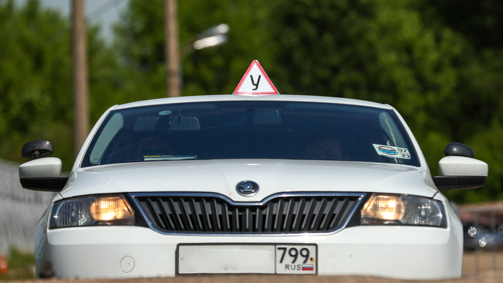 Автоэксперт рассказал, можно ли получить водительские права в пожилом возрасте