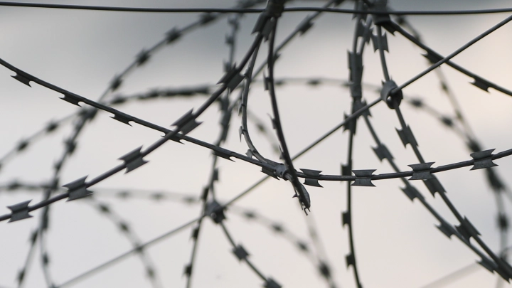 Подростка из Подмосковья посадили на семь лет за поджог релейного шкафа