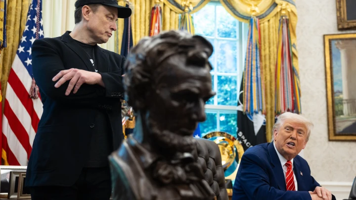 Оба дерзкие и сумасшедшие: Не до Украины. Неожиданный скандал в США. Политолог рассказал, что это было