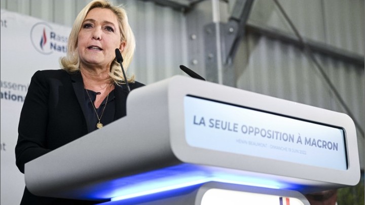 Угроза стране: Во Франции опасаются итогов парламентских выборов