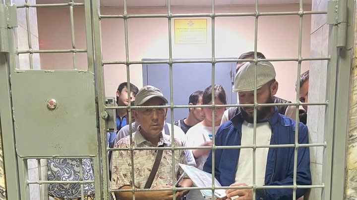 Полицейские заставили понервничать 2 400 мигрантов в Челябинске