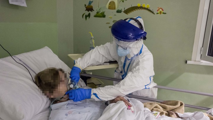 Поразила врачей: 101-летняя итальянка трижды перенесла заражение коронавирусом