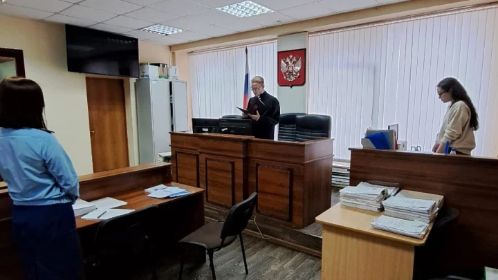 Екатеринбурженка получила срок за организацию нелегального проживания 54 иностранцев