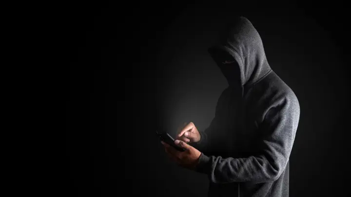 Новый вирус-троян атакует Android-смартфоны под видом полезных приложений