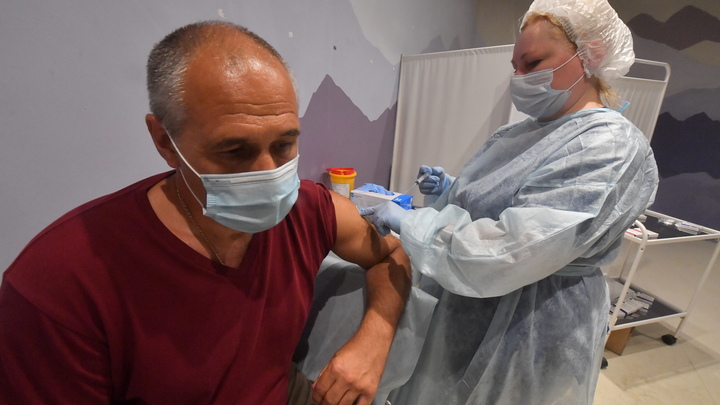Учёный назвал причину отсутствия антител после вакцинации от COVID-19