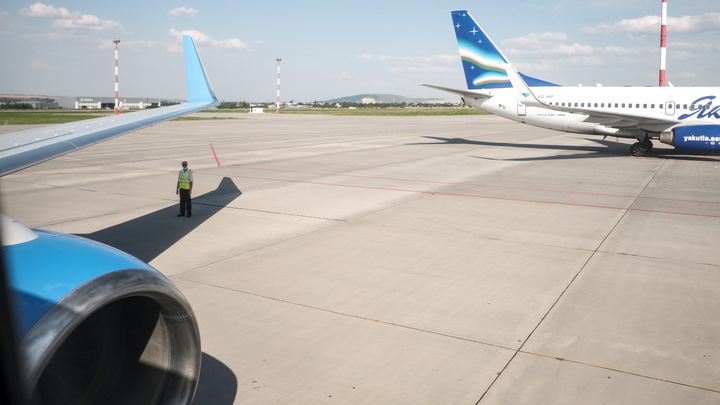 В аэропорту Кольцово почти на сутки задержали рейс из Екатеринбурга в Доминикану