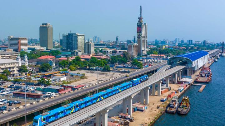 Первая железная дорога, пересекающая море в Африке: В Лагосе запущено лёгкое метро между островами