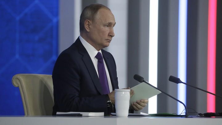 Владимир Путин поблагодарил журналиста из Татарстана за вопрос о многодетных семьях