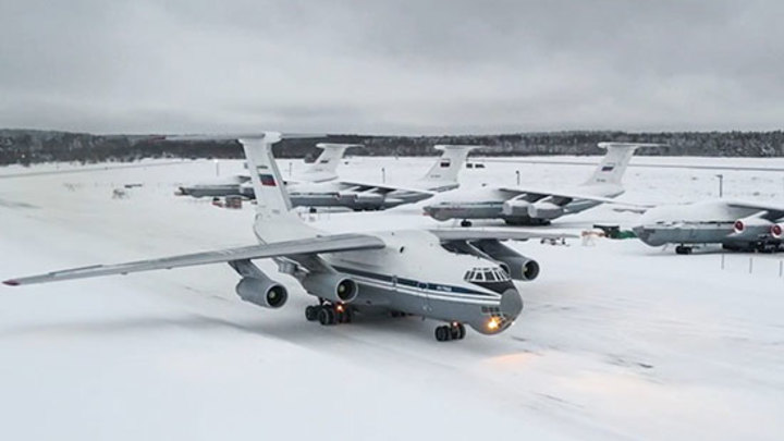 В Ивановскую область вернулось восемь самолетов с военнослужащими миротворческих сил из Казахстана
