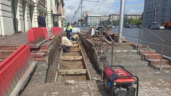 Многострадальный пандус в центре Новосибирска откроют после очередной переделки