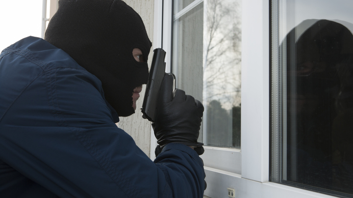 В Ингушетии неизвестные обстреляли пост ДПС. Ранен полицейский