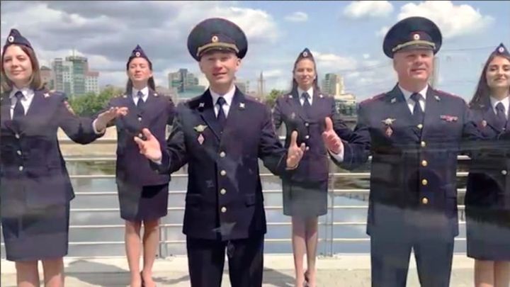 Челябинские полицейские записали клип в честь Дня России