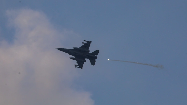 В Эстонии заявили о готовности принять натовские самолеты, способные нести ядерное оружие