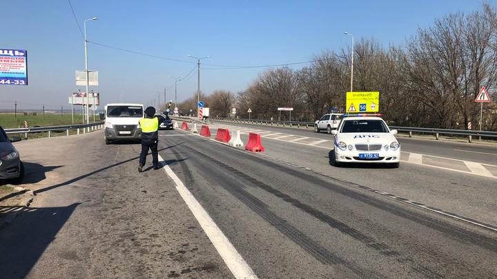 Карантинные посты на въездах в Ростов уберут: полицейских отправят ловить нарушителей масочного режима