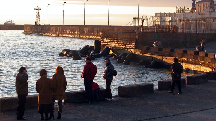 Разочарованные туристы бегут из Сочи: Мы реально замерзли в пальто