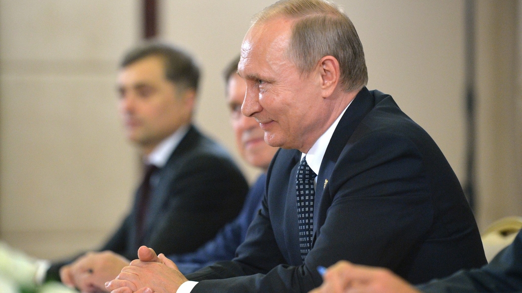 Путин, Меркель и Макрон поговорят о киевской хунте без Порошенко Путин, Меркель и Макрон поговорят о киевской хунте без Порошенко