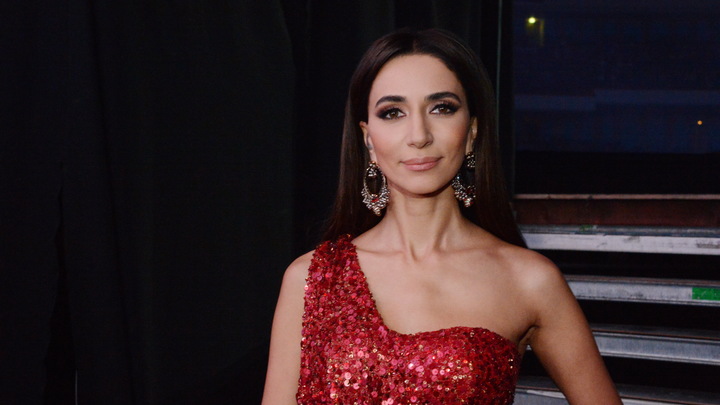 Всё будет хорошо: Певица Зара поблагодарила храбрых русских воинов на Украине