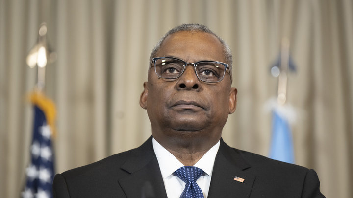 Не заблуждайтесь: Глава Пентагона очертил траекторию самолётов США